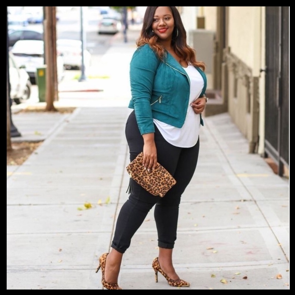 FALL STYLE BLAZERS & JACKETS • 2 ITEMS